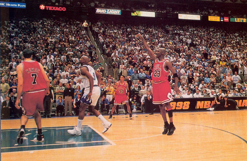 MichaelJOrdan-Last-shot.jpg