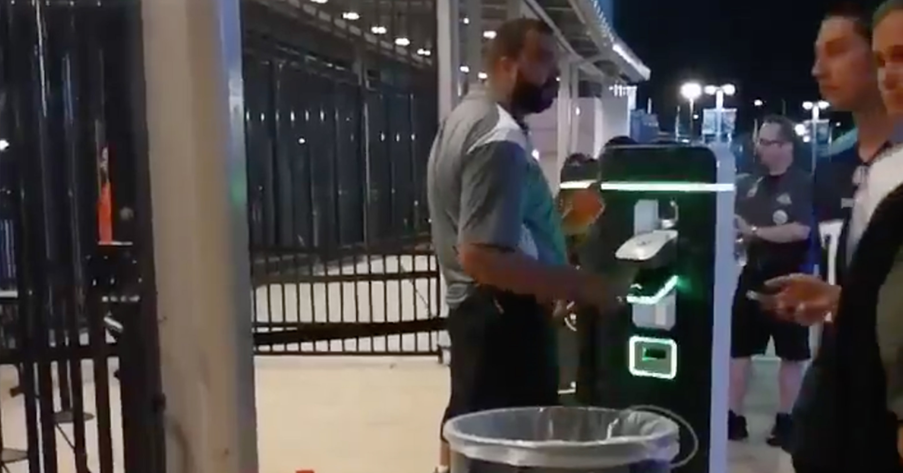 NY Jets Employee Caught On Video Faking Fan Attendance Numbers By Scanning Unsold Tickets
