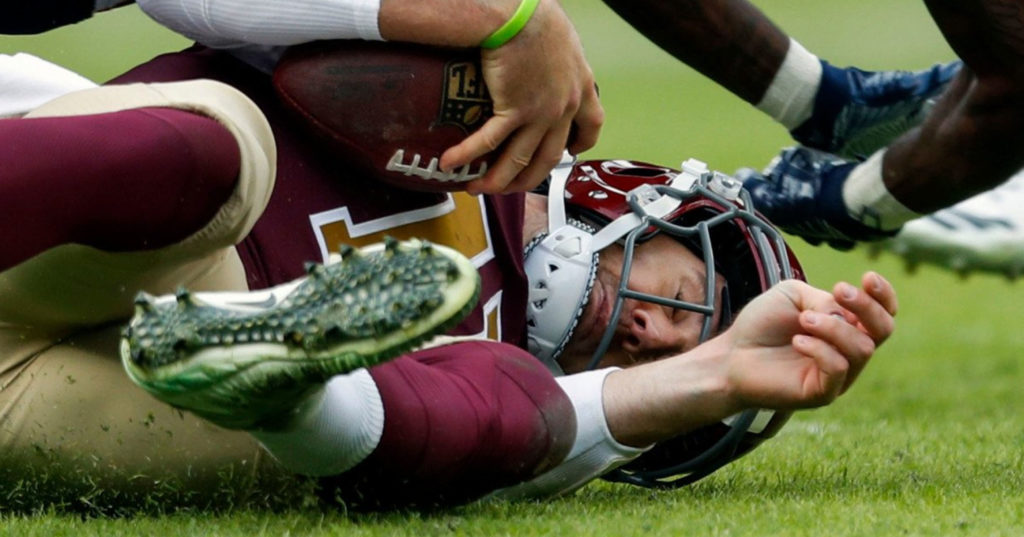 Gruesome Photo Of Alex Smiths Injury Shows Exact Moment When His Leg