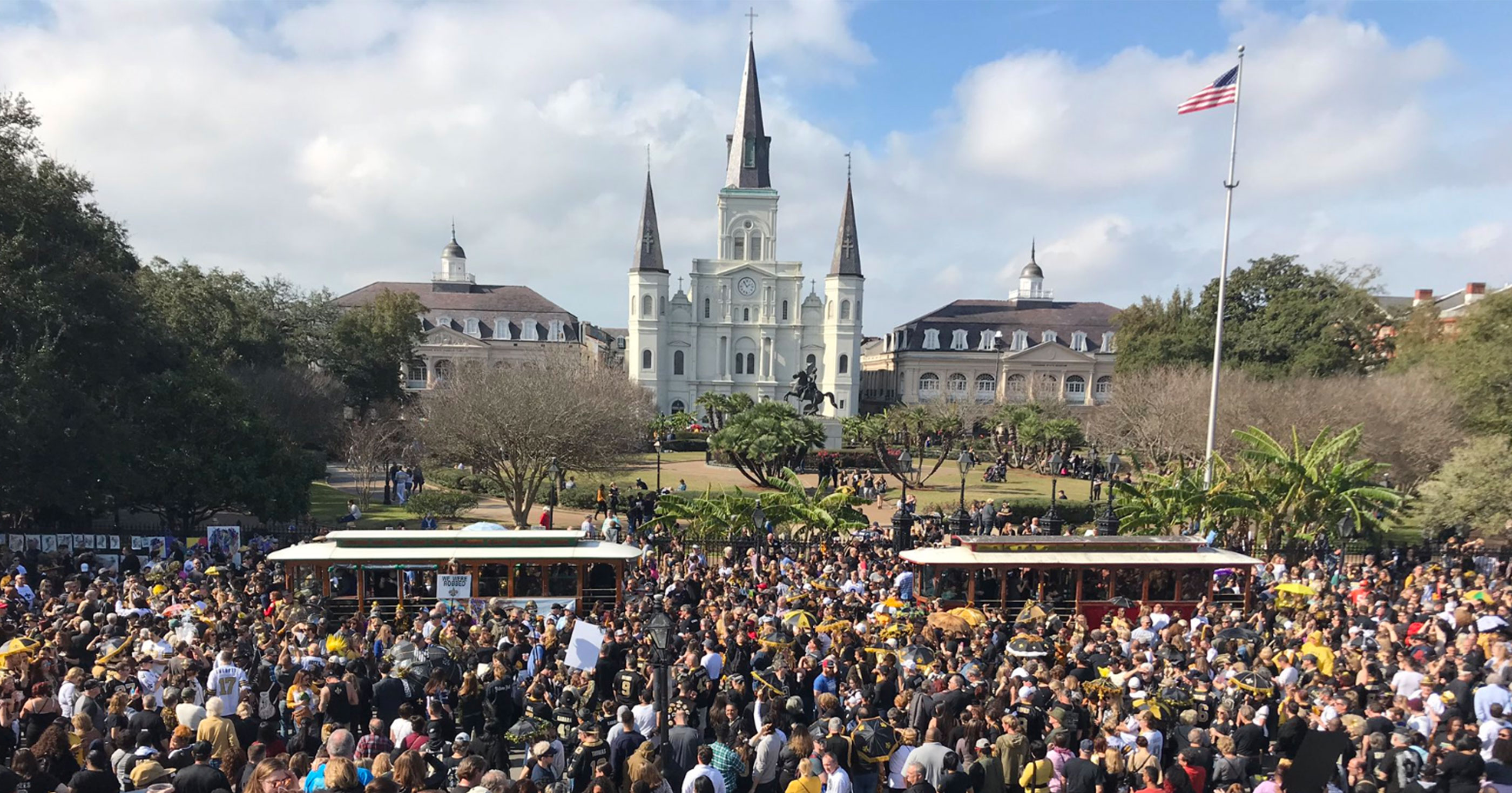 Saints Fans Hold Massive Parade In New Orleans To Protest The Super Bowl (VIDEO)2800 x 1468