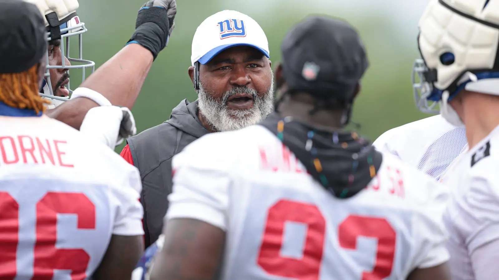 REPORT: Giants Fired Assistant Coach Bryan Cox After Disagreement Over Airplane Seating 