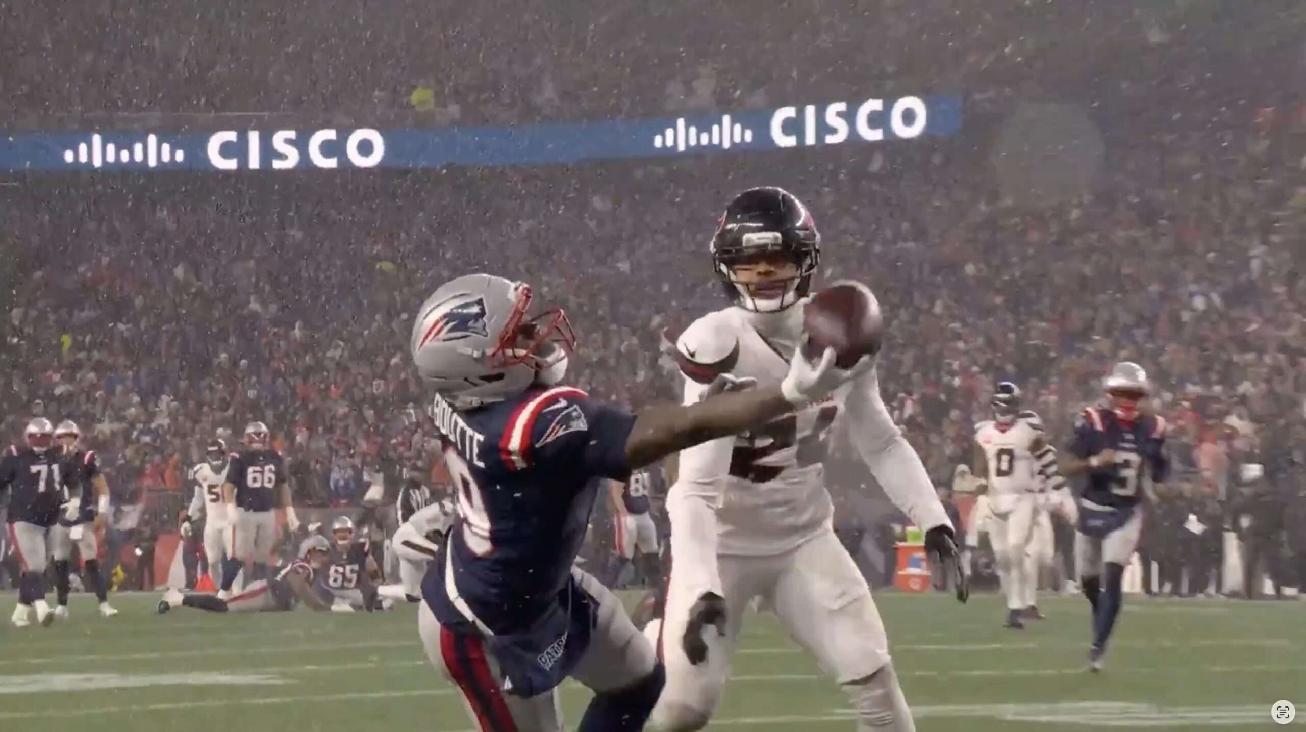 Kayshon Boutte Makes A Ridiculous One-Handed Touchdown Catch 