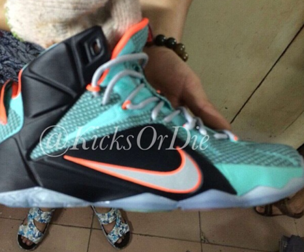 lebron james top selling shoes