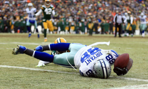 Jan 11, 2015; Green Bay, WI, USA; Dallas Cowboys wide receiver Dez Bryant (88) is unable to catch a pass against Green Bay Packers cornerback Sam Shields (37) in the fourth quarter in the 2014 NFC Divisional playoff football game at Lambeau Field. Mandatory Credit: Andrew Weber-USA TODAY Sports ORG XMIT: USATSI-218342 ORIG FILE ID: 20150111_jla_aw3_284.jpg