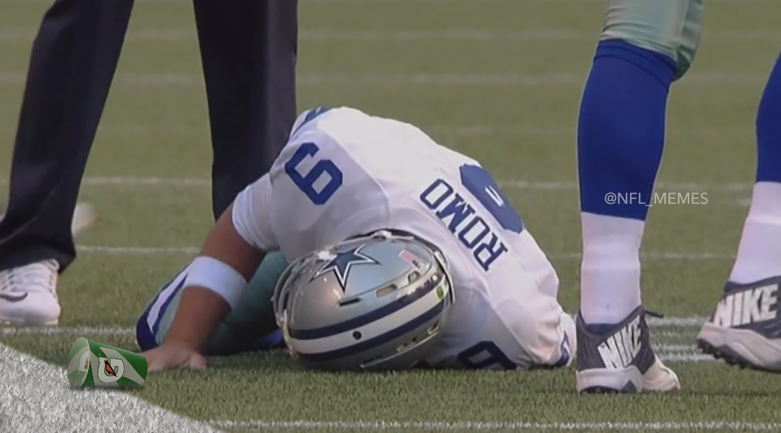 Cold Shoulder? Fear not, Tony Romo has Prescott's back