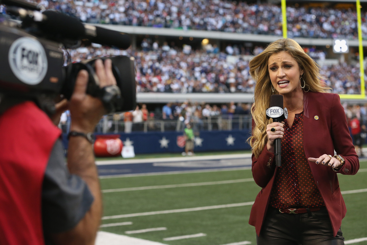 Oct 6, 2019: Fox Sports sideline reporter Erin Andrews during an