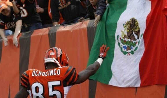 Chad Ochocinco signs with Boca Raton FC, going from football to futbol