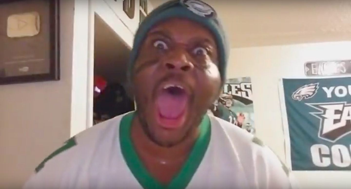 Eagles Fan Edp445 Loses His Mind In Excitement At Super Bowl Matchup