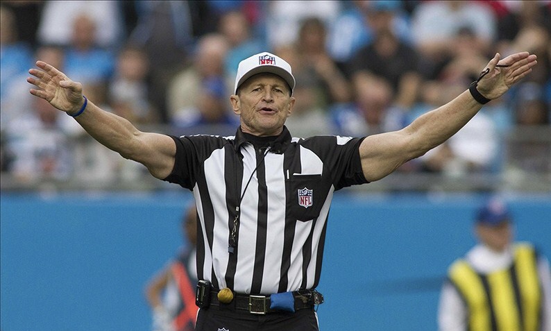 NFL ref Ed Hochuli retires, wore a striped shirt for 28 years