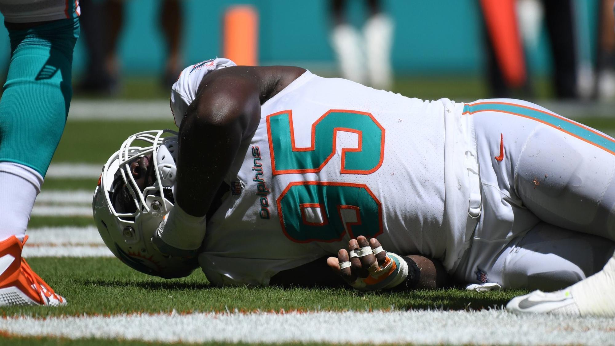 Dolphins' William Hayes Tears ACL Trying To Avoid Penalty From Landing ...