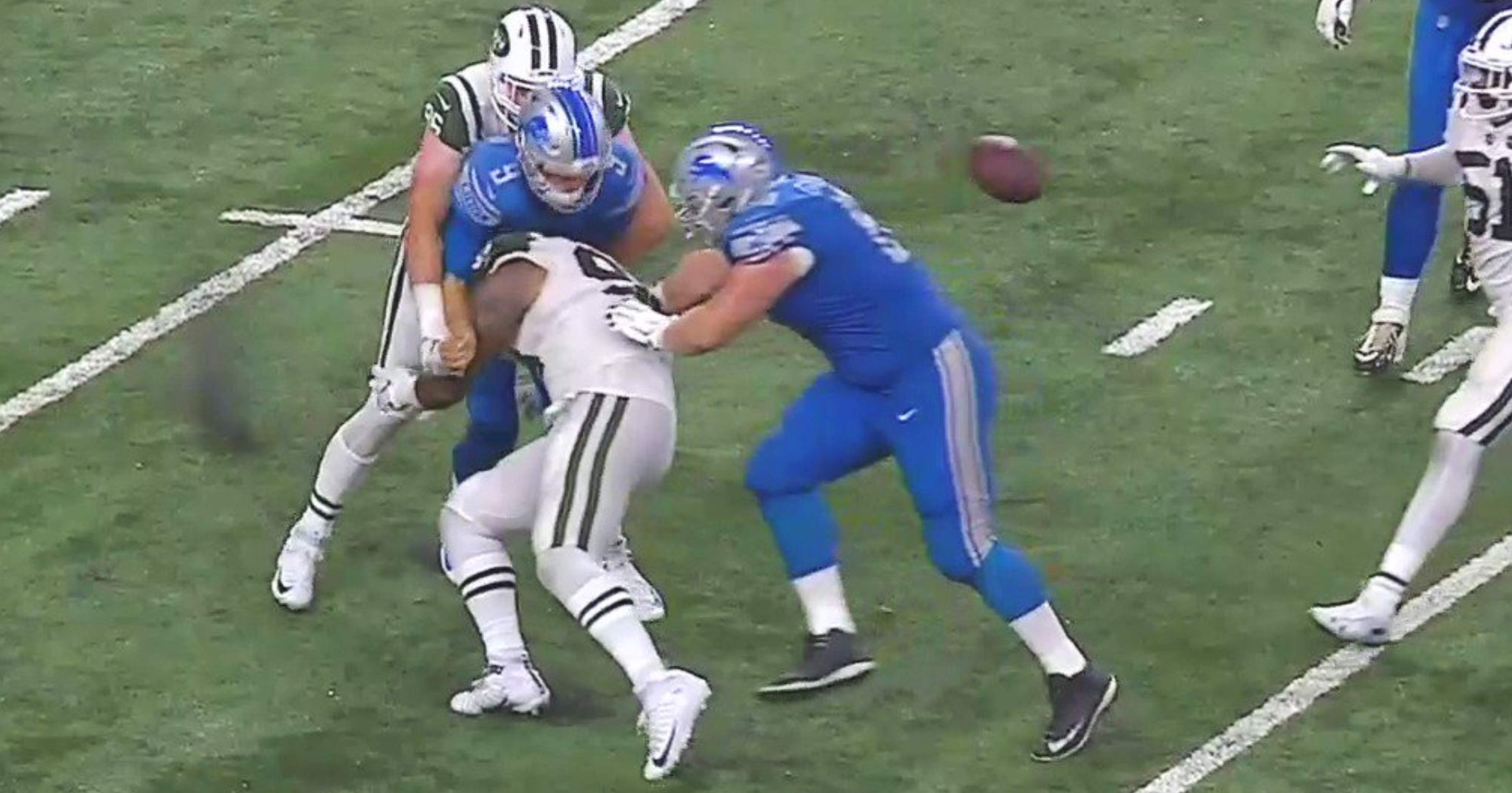 Matt Stafford Gets Sandwiched Between Two Jets Defenders During Sack ...