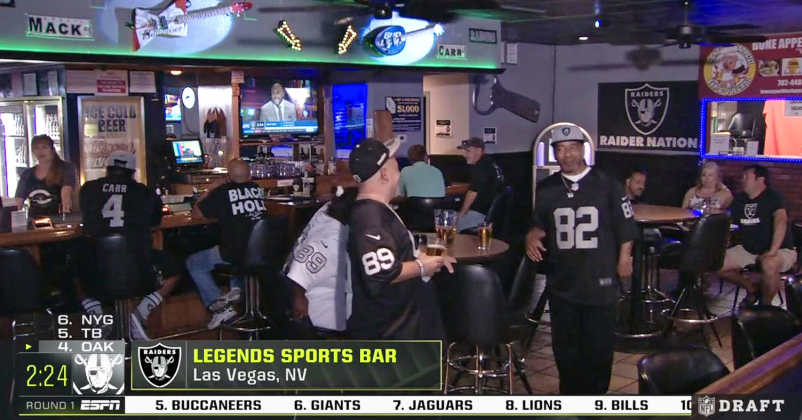 Las Vegas Raiders Bar