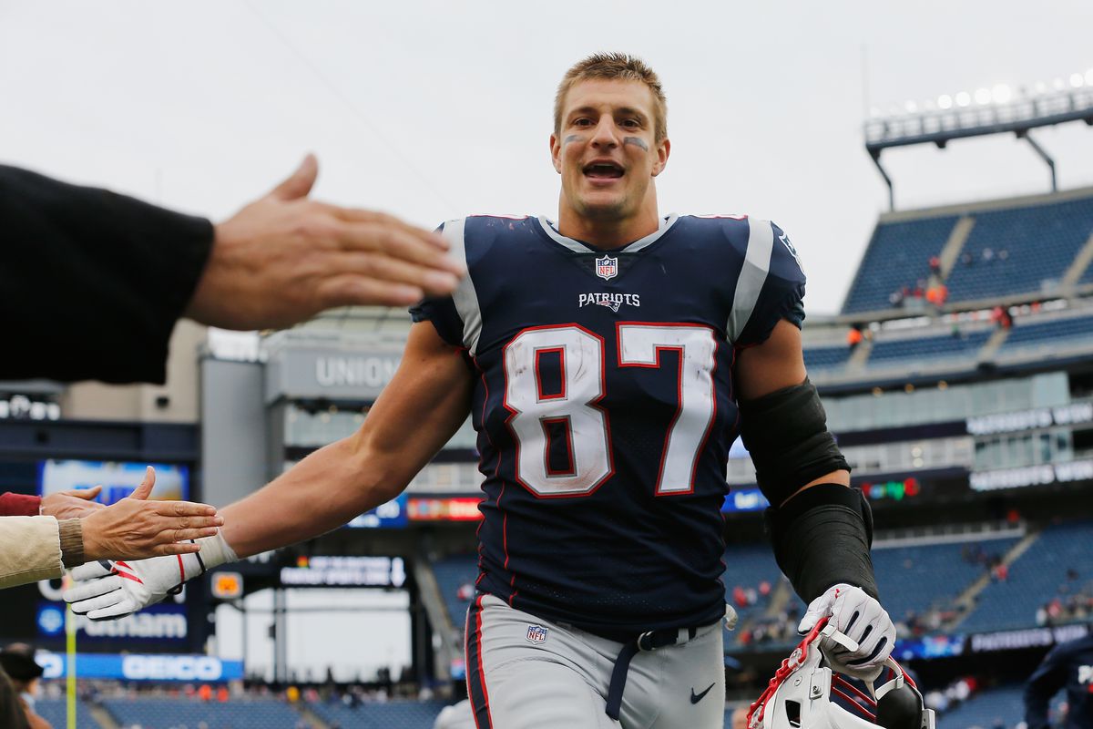 Rob Gronkowski Looks Like He's Lost All His Muscles Just Months After ...