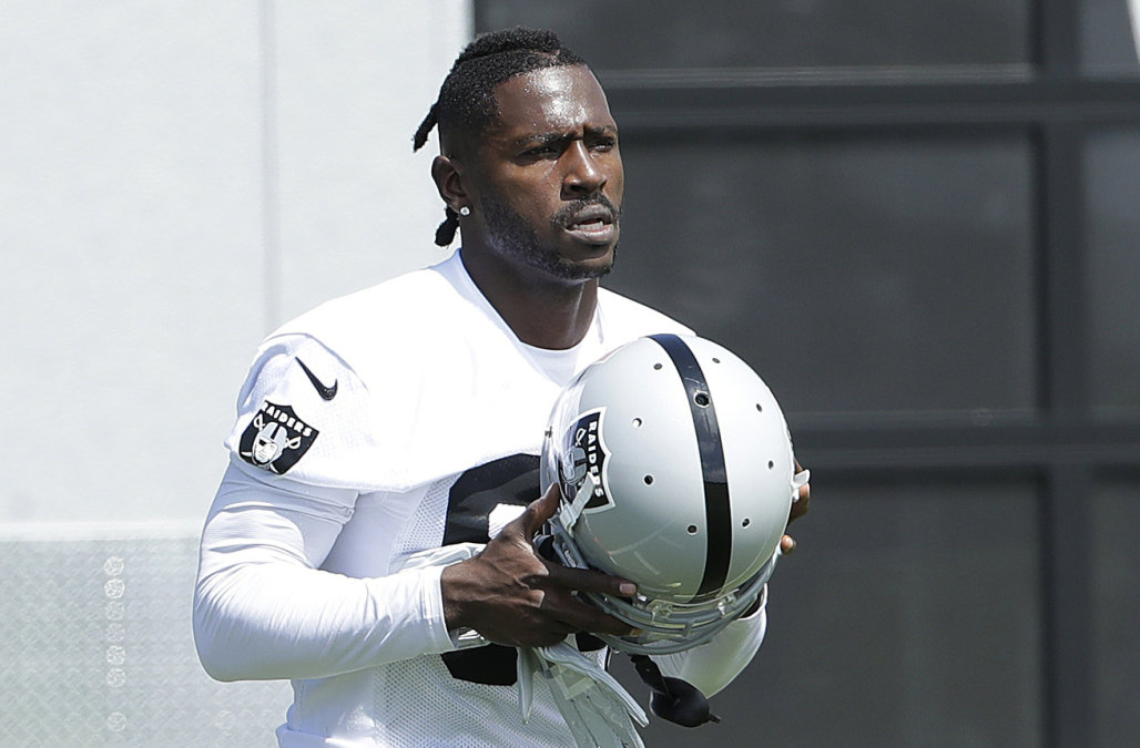 Explaining Antonio Brown's helmet issue: What are the NFL's rules, Raiders'  options, AB's contract?