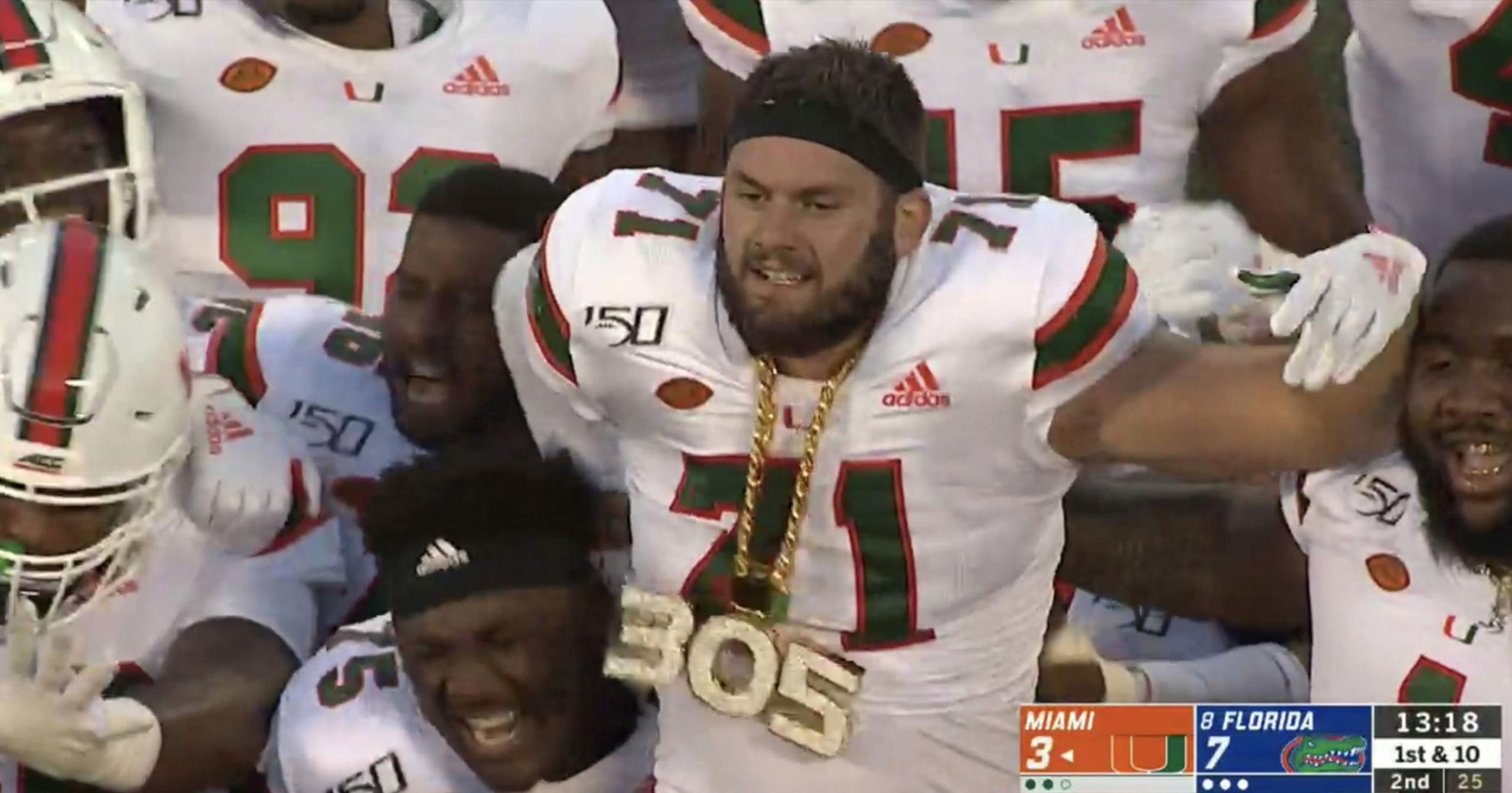Miami Hurricanes Debut New Turnover Chain For 2019 Season During Game Vs Florida Video 