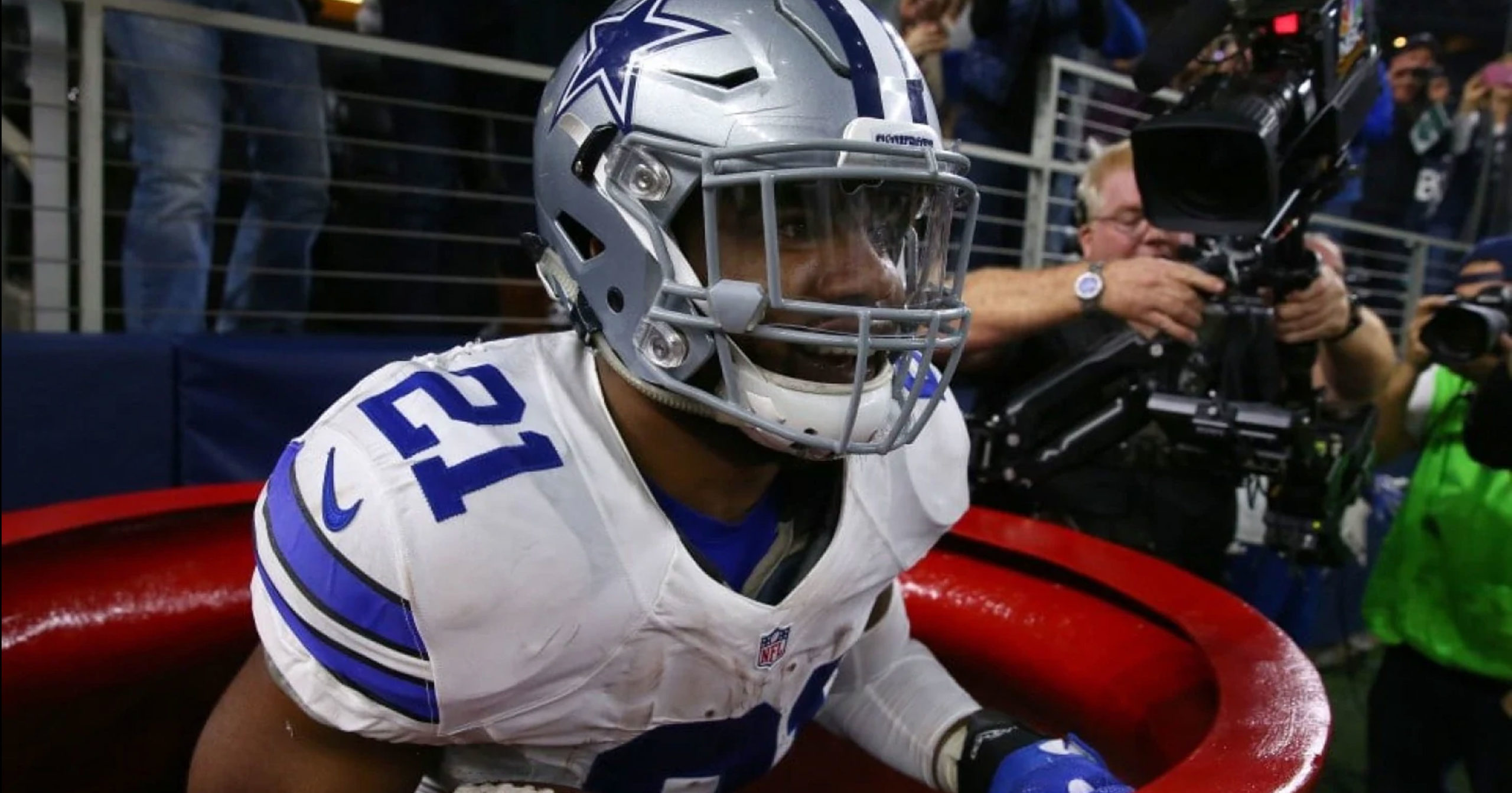 Ezekiel Elliott Announces He's Donating $100,000 Of His New Contract To ...