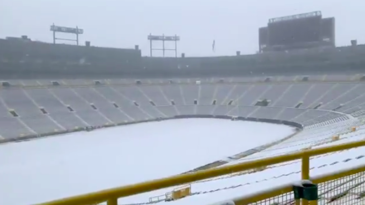 Packers NFL playoff weather at Lambeau could have snow, cold front