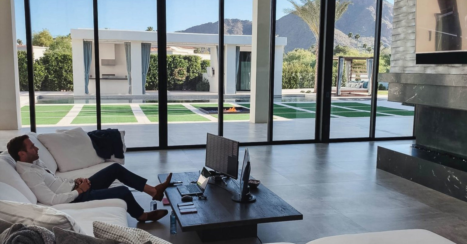 nfl draft living room