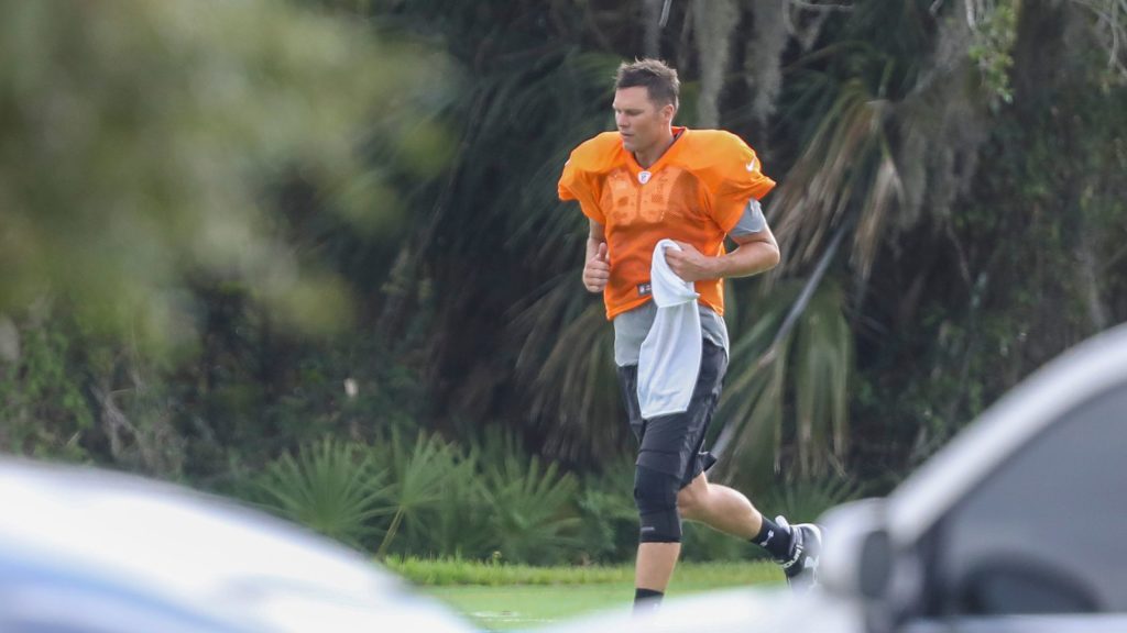 Photos: Our first look at Tom Brady with the Buccaneers