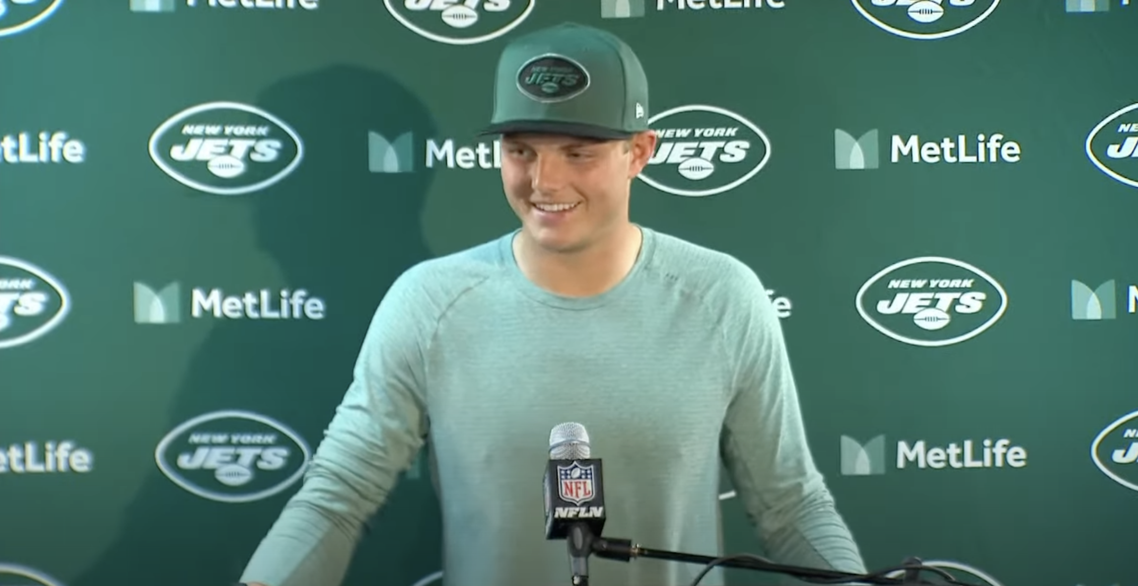 Zach Wilson has sarcastic exchange with a reporter when asked about prior  Patriots-Jets matchup