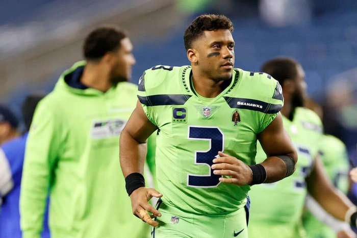 REPORT: Russell Wilson Expected To Miss 6-8 Weeks With Finger Injury ...