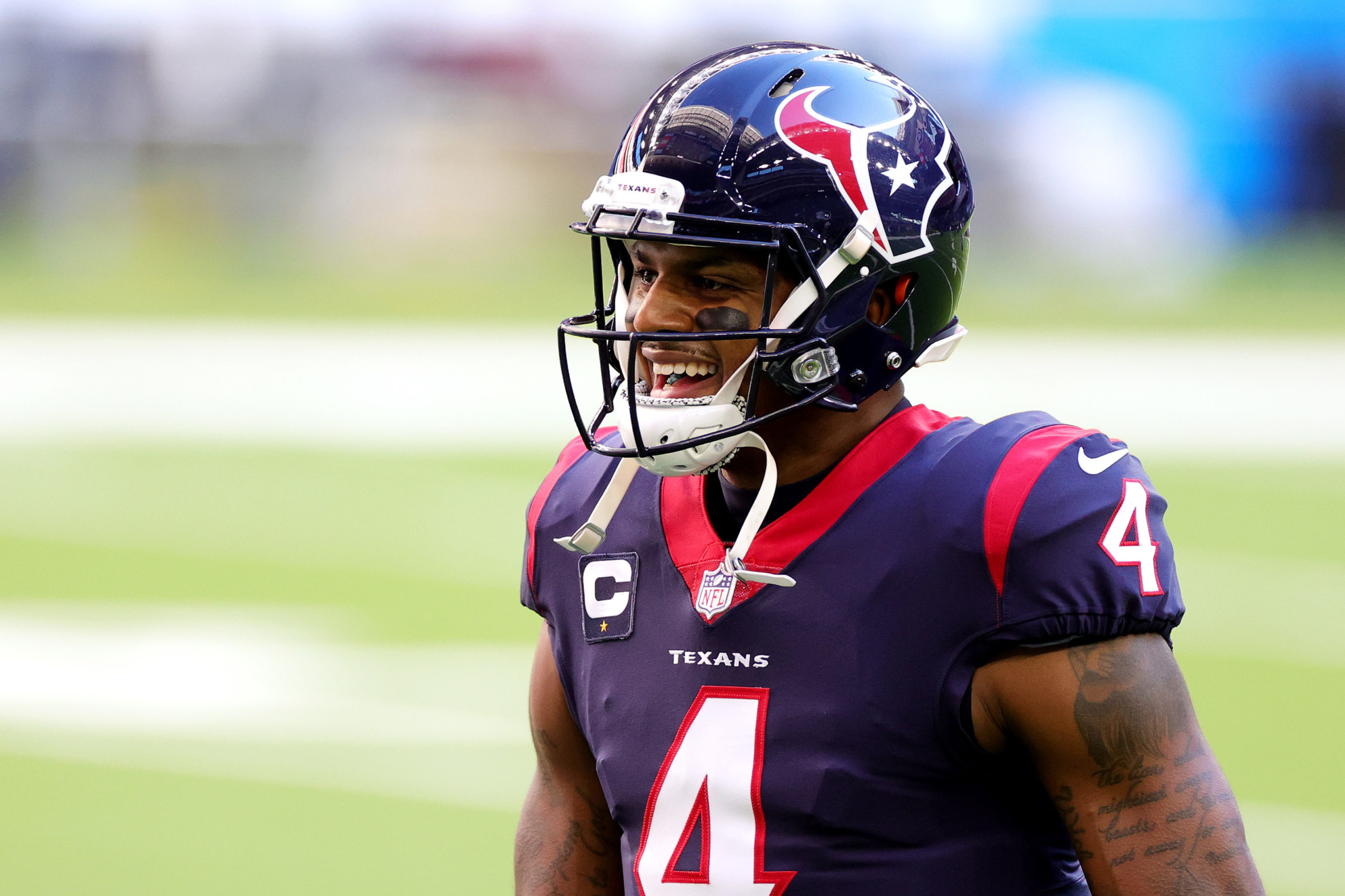 Deshaun Watson's deal-less deadline leaves door open for Panthers