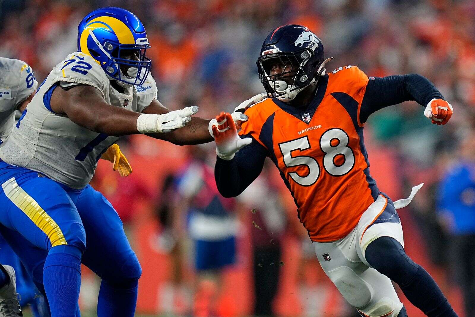 Rams acquire star linebacker Von Miller from Broncos: Source