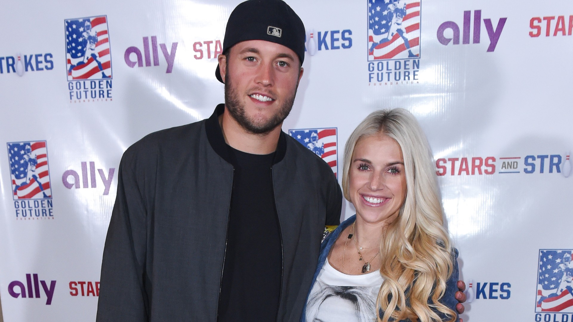 Matt Staffords Wife, Kelly Stafford, Threw A Pretzel At A 49ers Fan ...