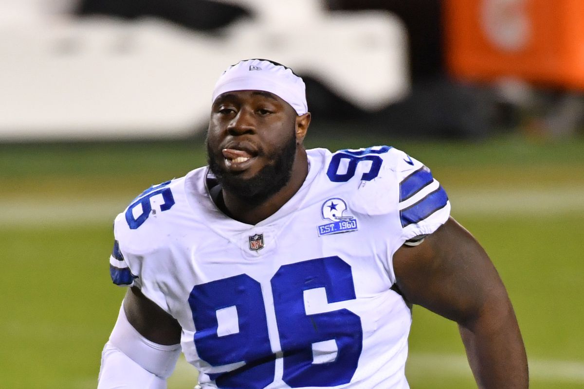 Cowboys' Neville Gallimore Asks Fans To Not Direct Their Anger And  Frustration At His Family: 'I Played In The Game, They Didn't' - Daily Snark