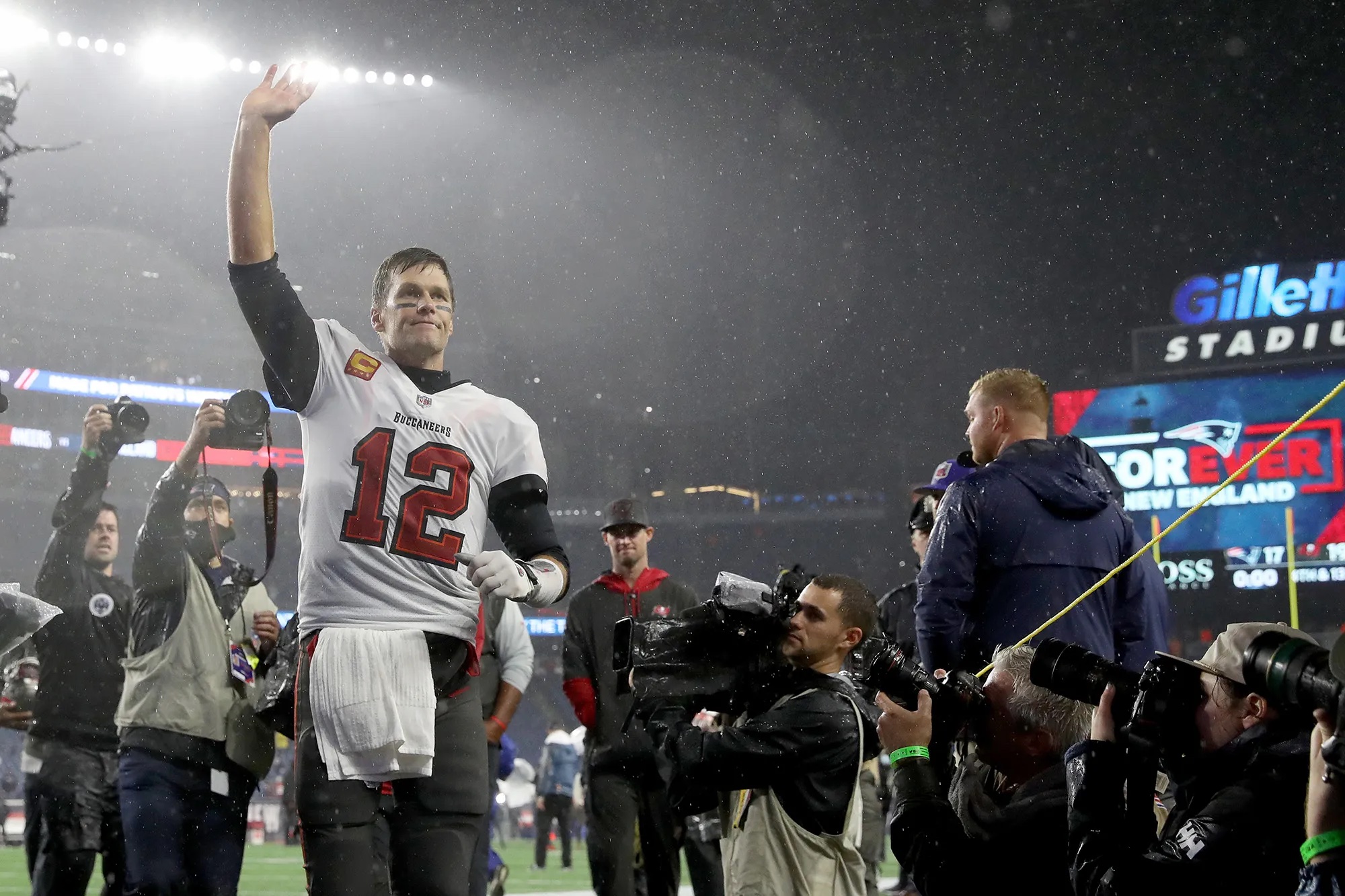 Tom Brady's retirement announcement thanks Tampa Bay, makes no mention of  New England