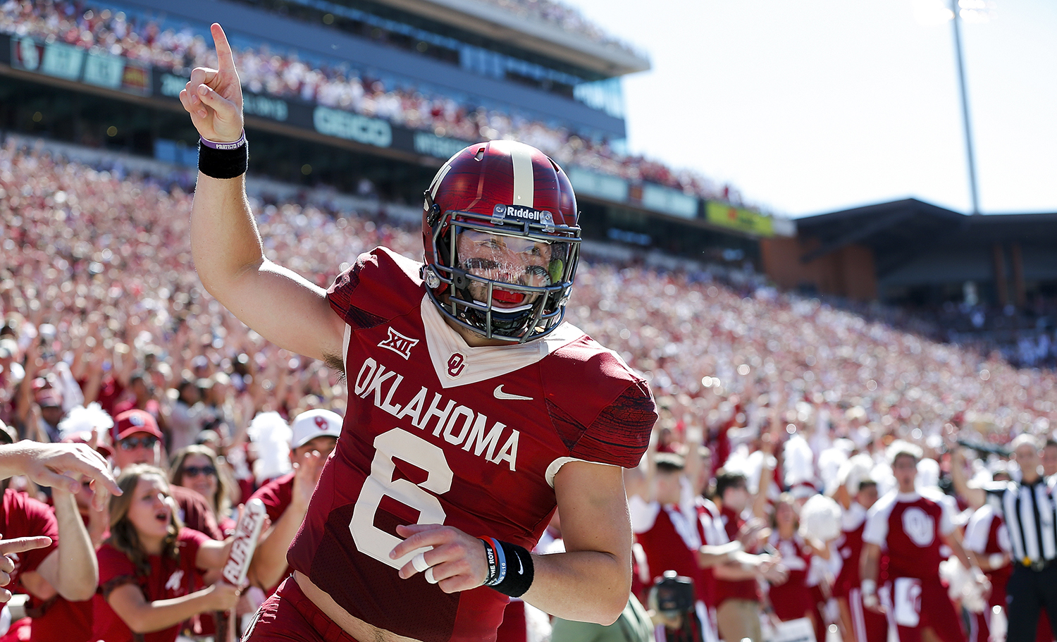 Oklahoma Unveils Gigantic Statue Of Baker Mayfield, Looks Absolutely