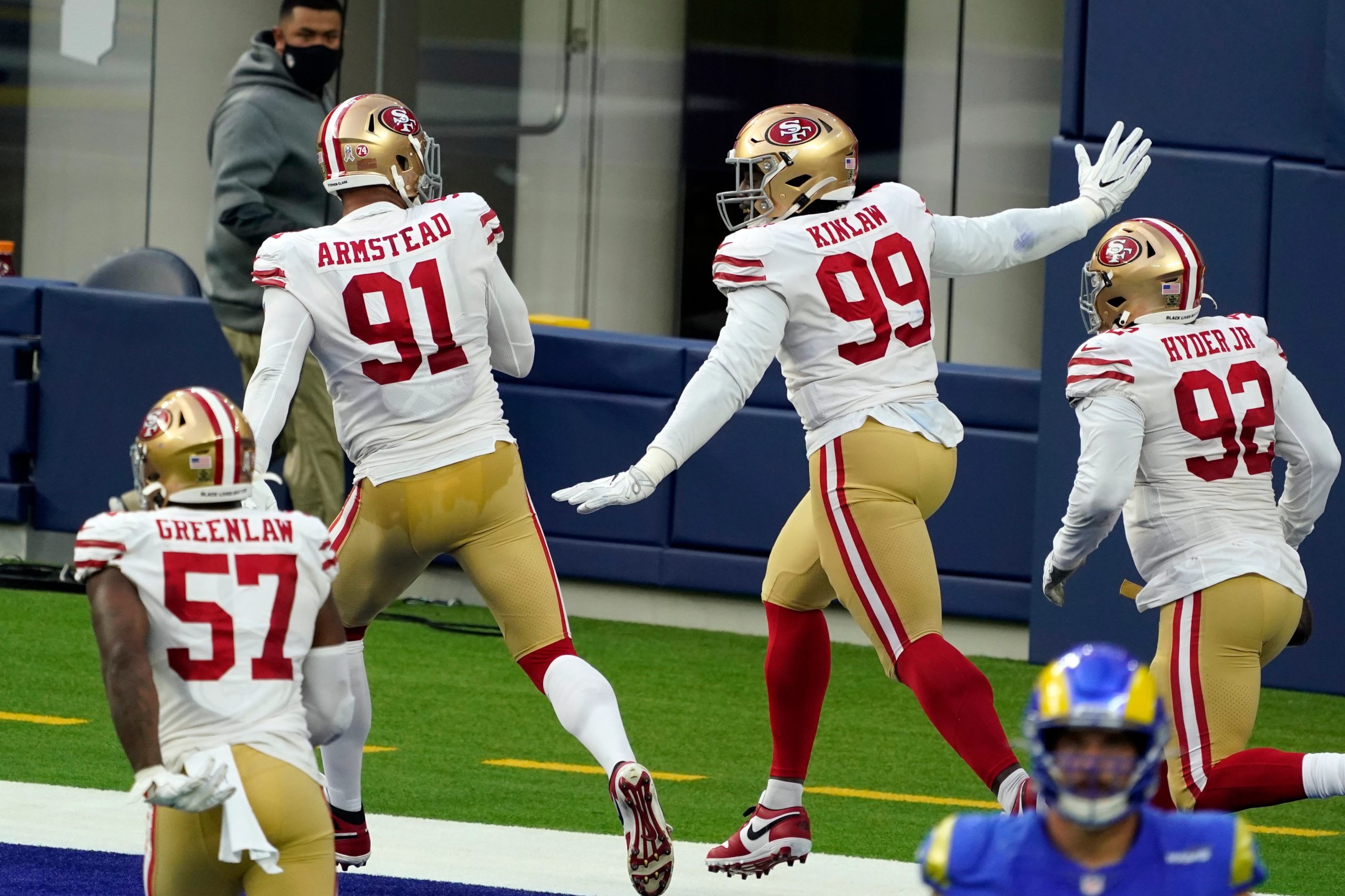 49ers camp: Defensive captain Arik Armstead has knee injury