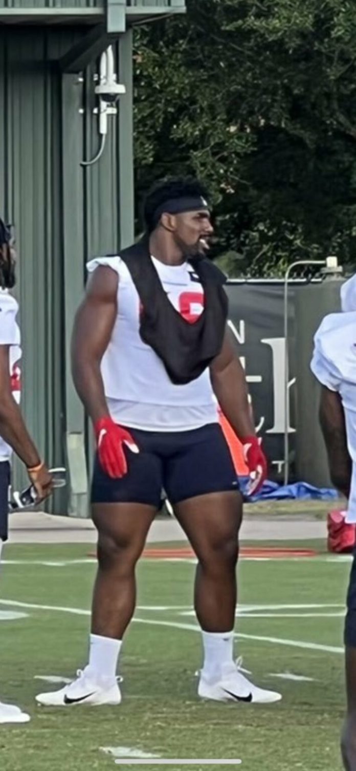 Texans Rookie Defensive Tackle Might Have The Largest Legs in The