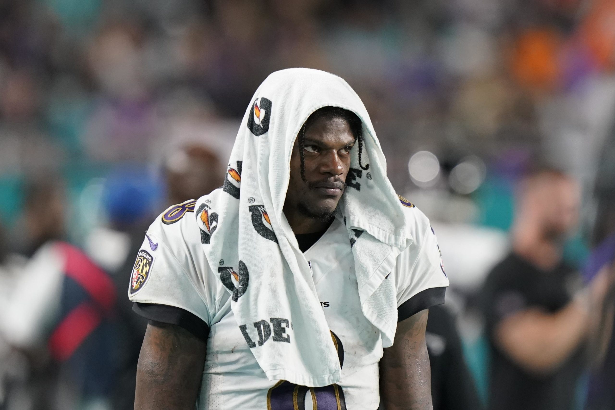 Lamar Jackson likes a tweet of him in a Dolphins uniform : r