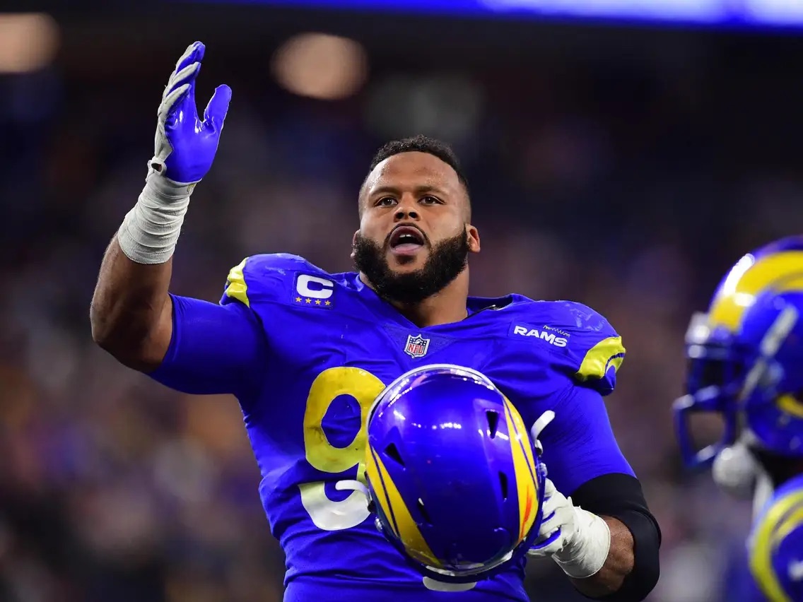 REPORT: Aaron Donald Was So Close To Retiring, He Sent Letter Of Retirement  To Rams - Daily Snark