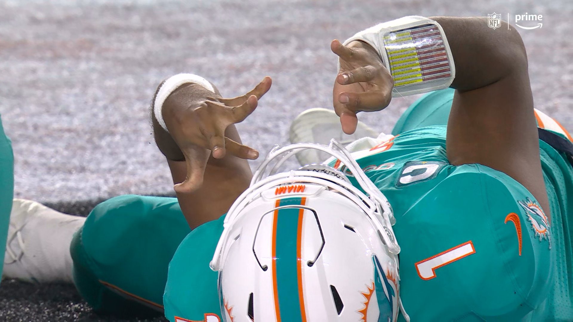 Tua Tagovailoa carted off field with scary head injury in Dolphins