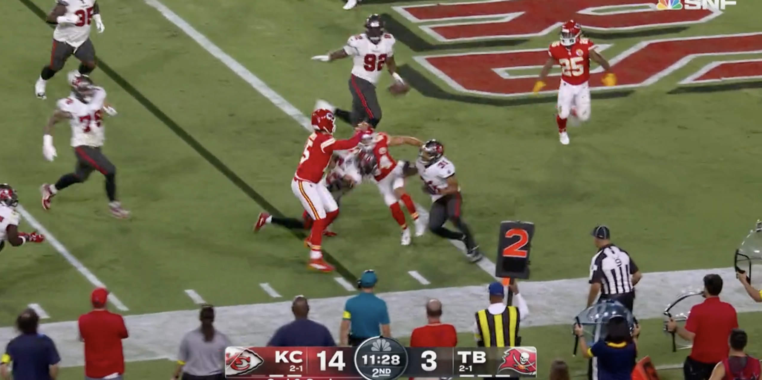 Mahomes CRAZY TD THROW to MVS but Injuries DOMINATE