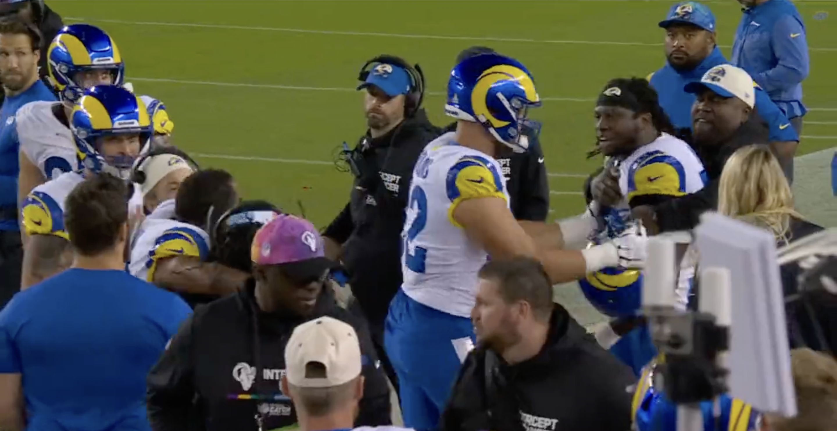 Rams players get into heated altercation on sideline during frustrating  game vs 49ers