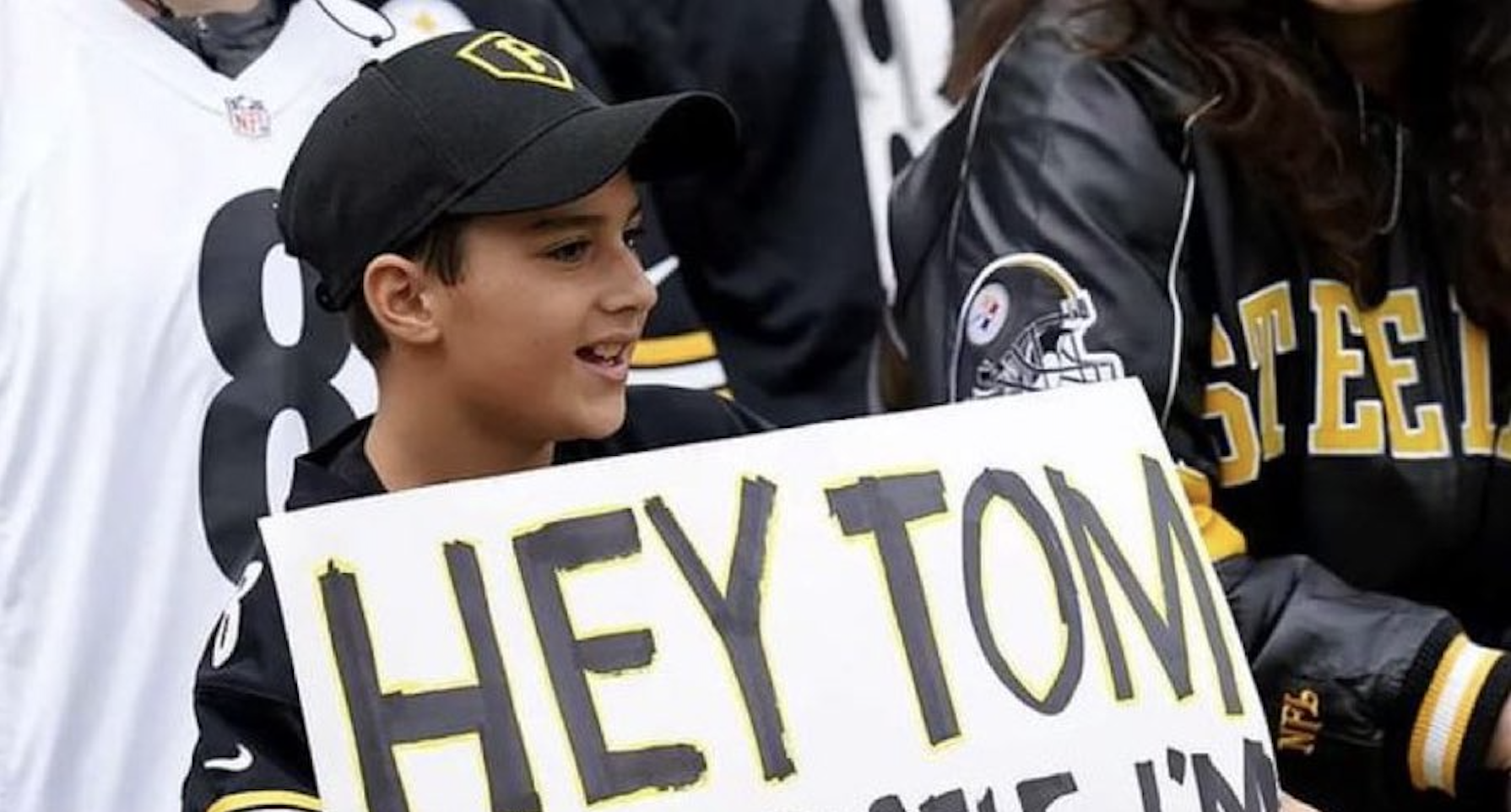 A Young Steelers' Fan Trolled Tom Brady With Savage Gisele Sign