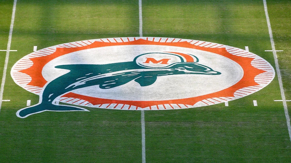 Miami Dolphins Honor 50th Anniversary of1972 Perfect Season