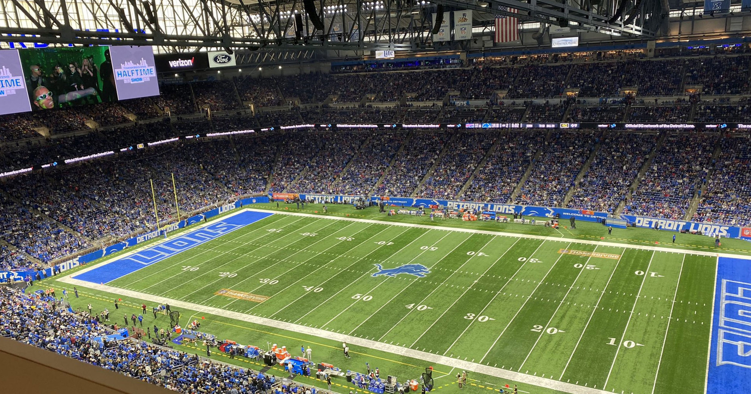 Fans did not like the Thanksgiving halftime show at Ford Field