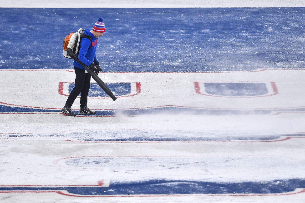 Heavy Snow Is Expected To Fall In Buffalo During Dolphins-Bills