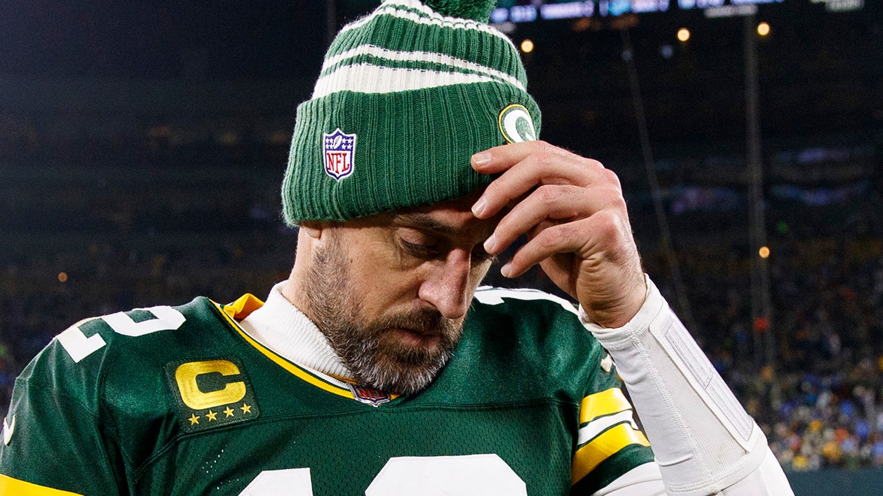 Report: Steelers among Three Options if Packers Trade Aaron Rodgers