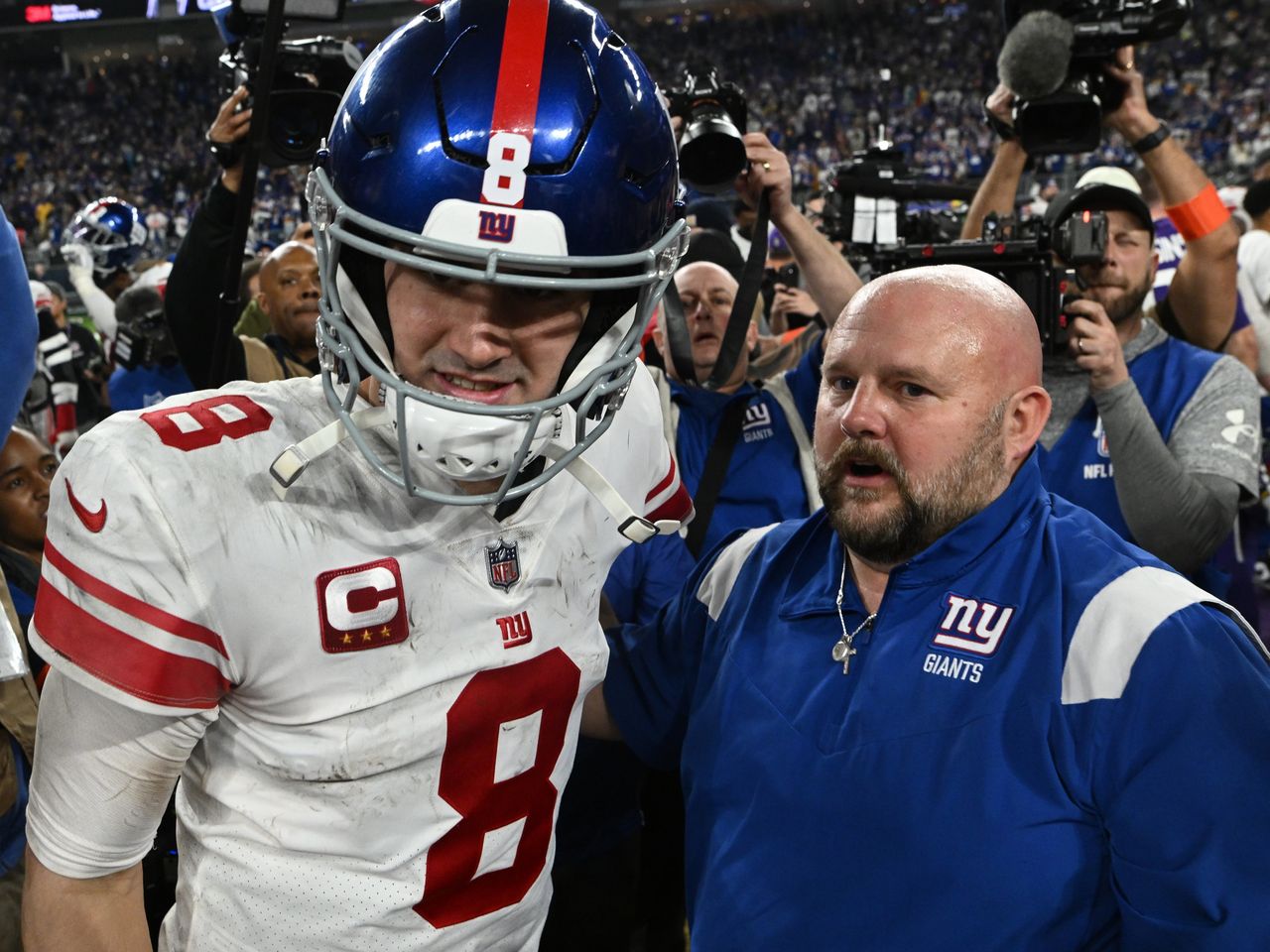 Giants Team Hotel In Philadelphia Has No Water And Players Can't