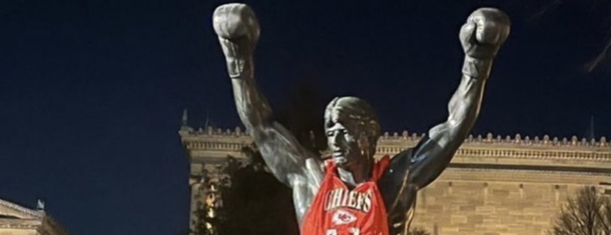 Chiefs fan puts Kansas City gear on Rocky Statue