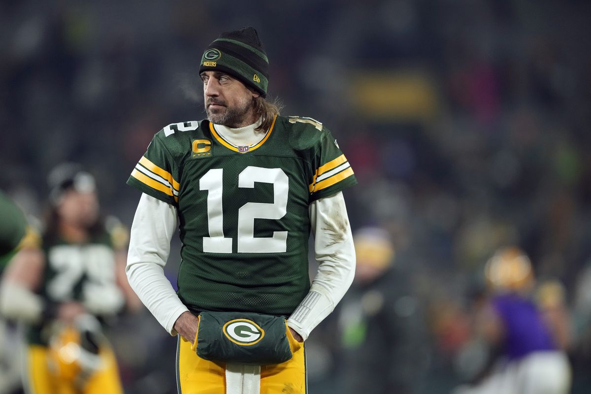 Green Bay Packers' Aaron Rodgers emerges from 'darkness retreat