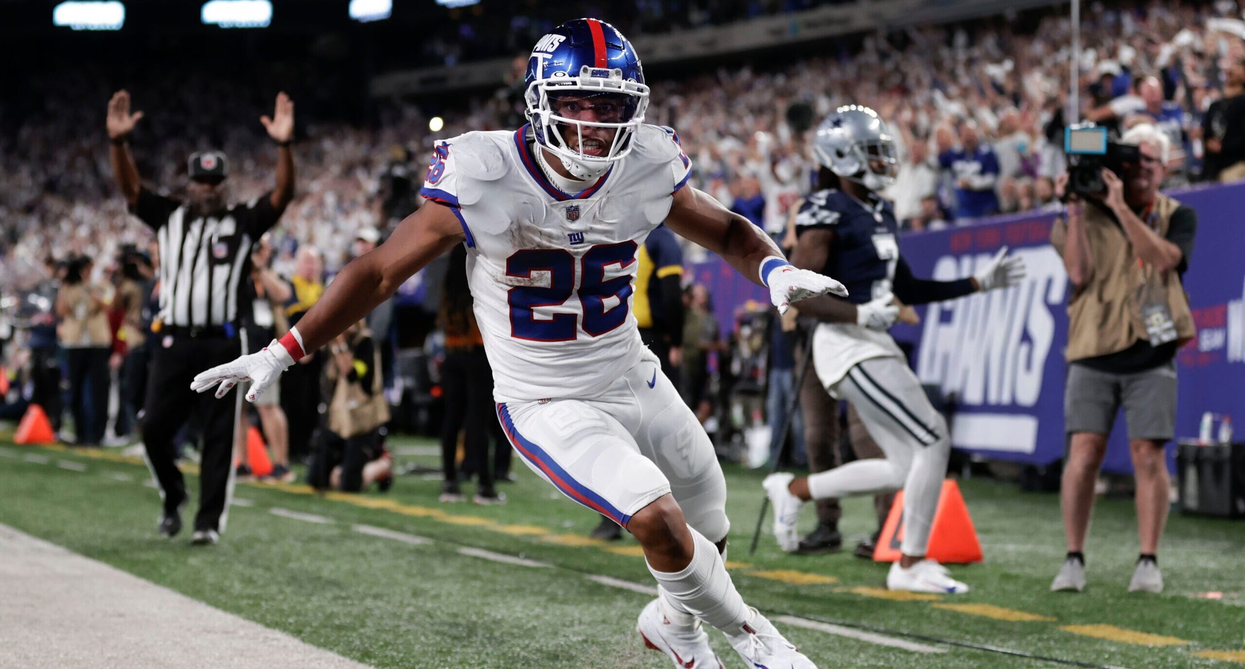 Saquon Barkley agrees to new deal with New York Giants, ends brief holdout:  reports 