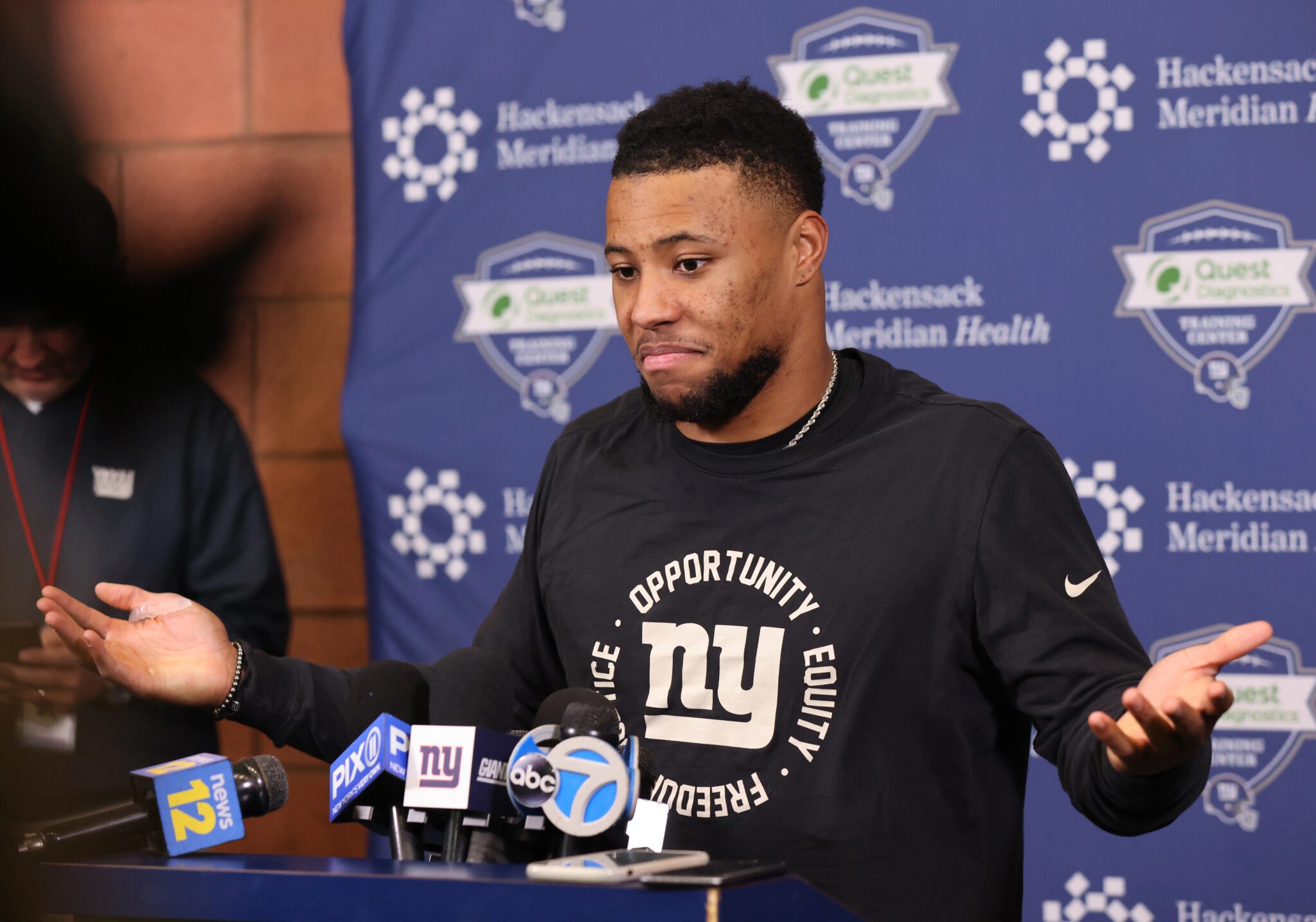 Saquon Barkley Considering Saying 'F You' To The Giants & Sitting Out