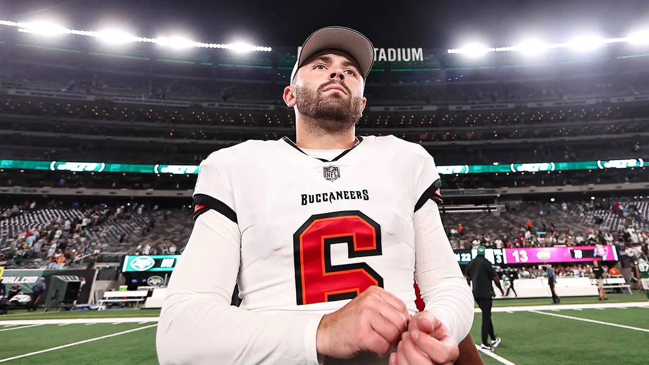 Mayfield a 'different, humble guy' in Tampa Bay