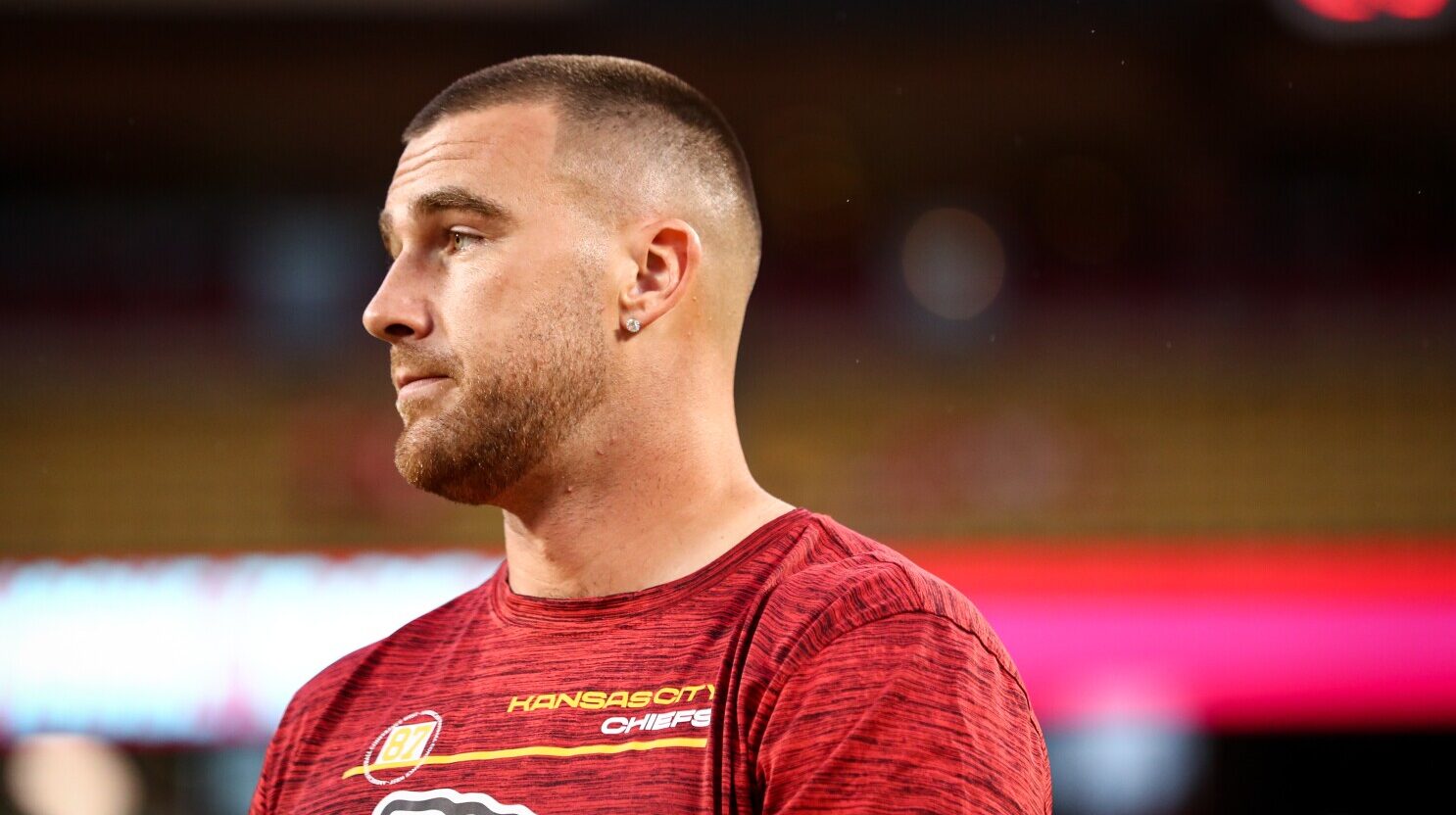 Chiefs optimistic that TE Travis Kelce will be back from knee